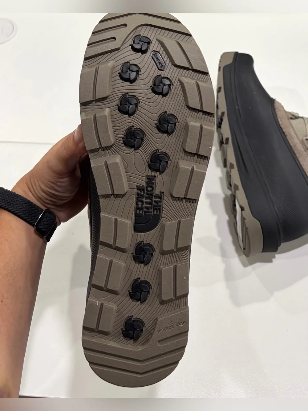 The North Face Women's 7.5 Shellista VI Mid Boots Leather Clay Grey NWT Snow